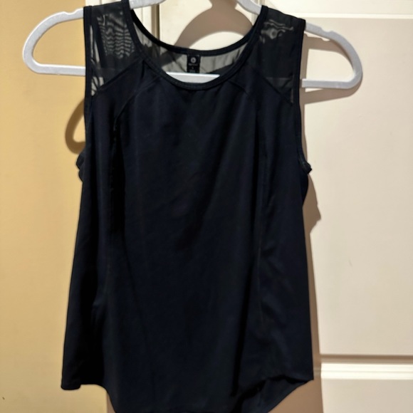 90 Degree black workout tank with open back and mesh accent. Size small - Picture 2 of 2